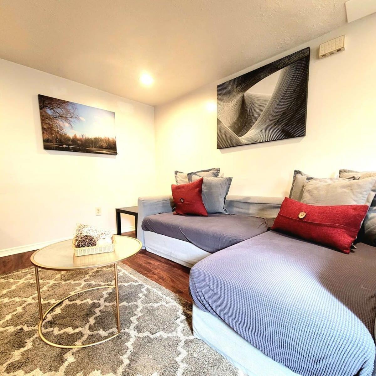 1 Bed Apt - Amazing Location 1 Block To Carson St Pittsburgh Exterior foto